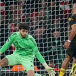 Premier League Terapkan Sanksi Pemain Keluar Satu Menit Jika Kiper Buang Waktu