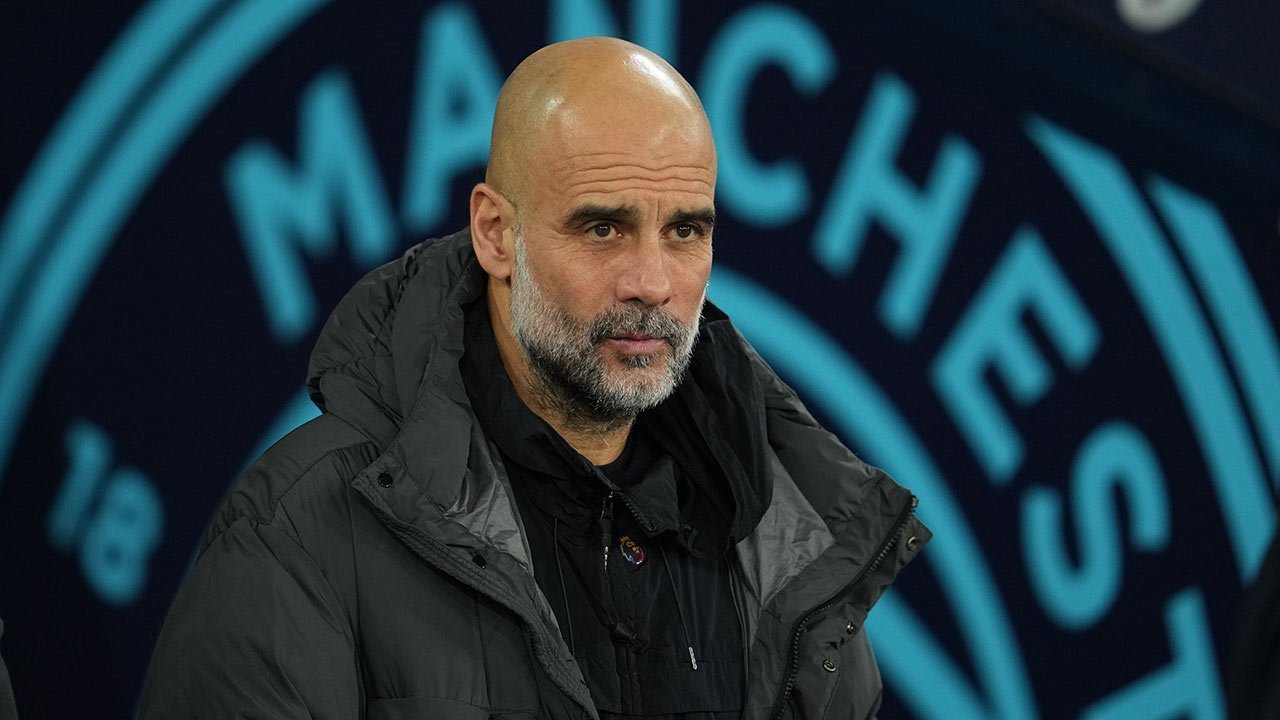 pep guardiola - ilustrasi berita Pep Guardiola Dipertimbangkan untuk Menangani Timnas Italia Setelah Pertemuan dengan…