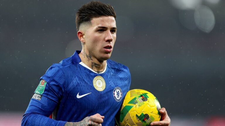 Transfer Enzo Fern Ndez: Real Madrid Hentikan Transfer Enzo Fernández, Harga dan Kartu Merah Jadi Alasan