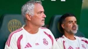Mourinho Dilaporkan Ingin Pangkas Skuad Real; Tiga Nama Dipantau