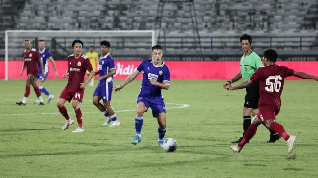 Bung Ropan: Meski Rekrut Sandy Walsh dan Peralta, PR Persib Belum Selesai