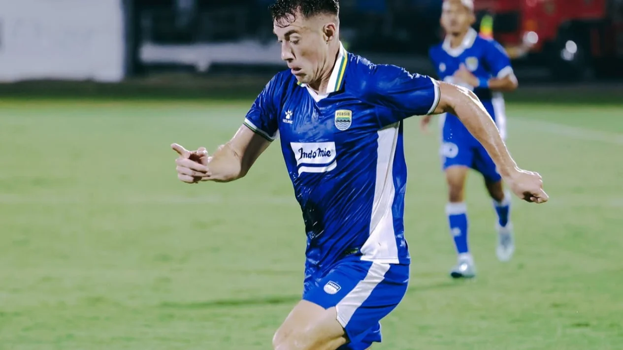 persib manila digger - ilustrasi berita Persib Manila Digger Tertahan 0-0 pada Babak Pertama Playoff ACL