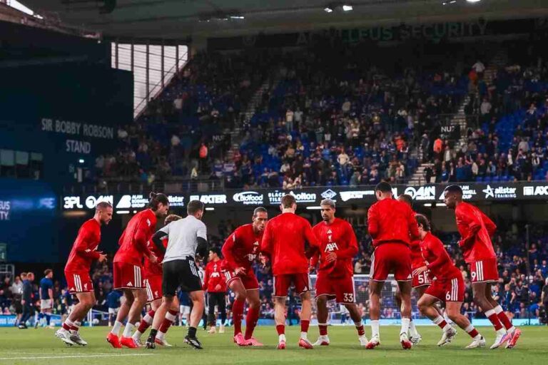 Sorotan Baru Seputar Sponsor Jersei Liverpool yang Menarik Perhatian